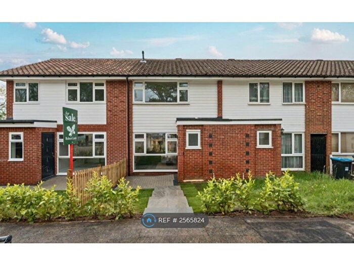 2 Bedroom Terraced House To Rent In Greenacres, Oxted, RH8