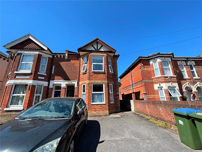 1 Bedroom Flat For Sale In Avenue Road, Southampton, Hampshire, SO14