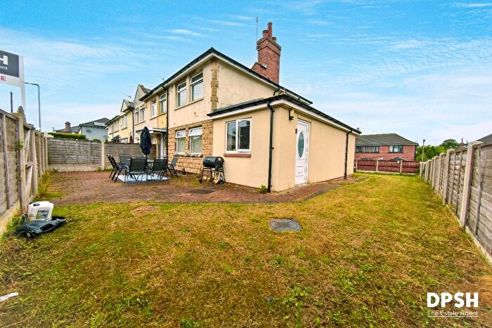 3 Bedroom Terraced House For Sale In Ingle Avenue, Morley, Leeds, LS27