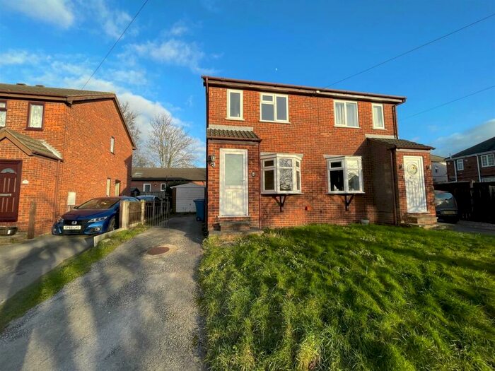 2 Bedroom Semi-Detached House To Rent In , The Croft Retford, DN22