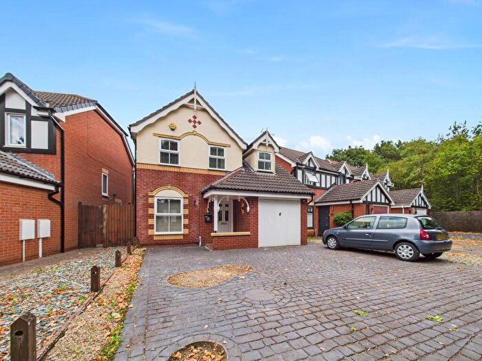 3 Bedroom Detached House For Sale In Sevenlands Drive, Boulton Moor, DE24