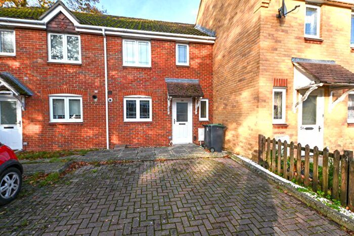 3 Bedroom Semi Detached House To Rent In Kite Close, Waterlooville, PO8