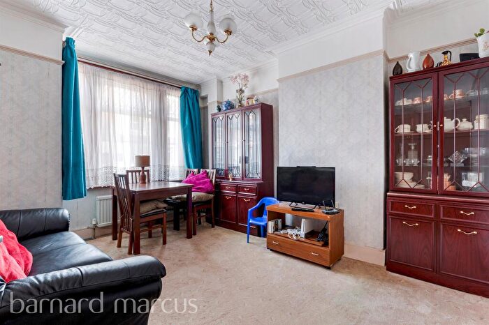3 Bedroom Terraced House For Sale In Cecil Road, Croydon, CR0