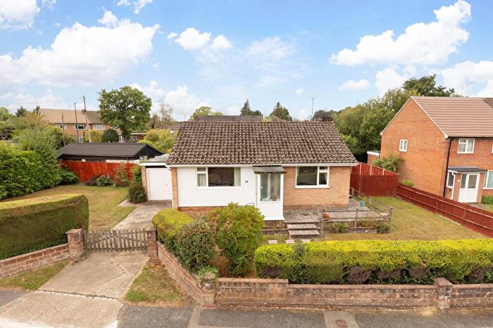 2 Bedroom Detached Bungalow For Sale In West Avenue, Crawley, RH10