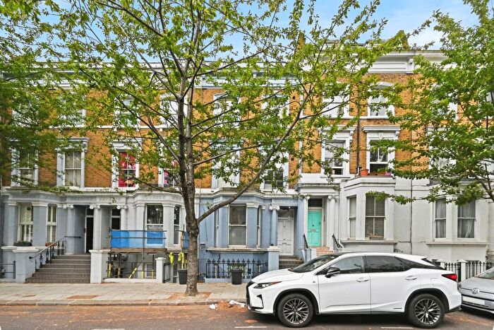 1 Bedroom Flat For Sale In Chesterton Road, Ladbroke Grove, W10