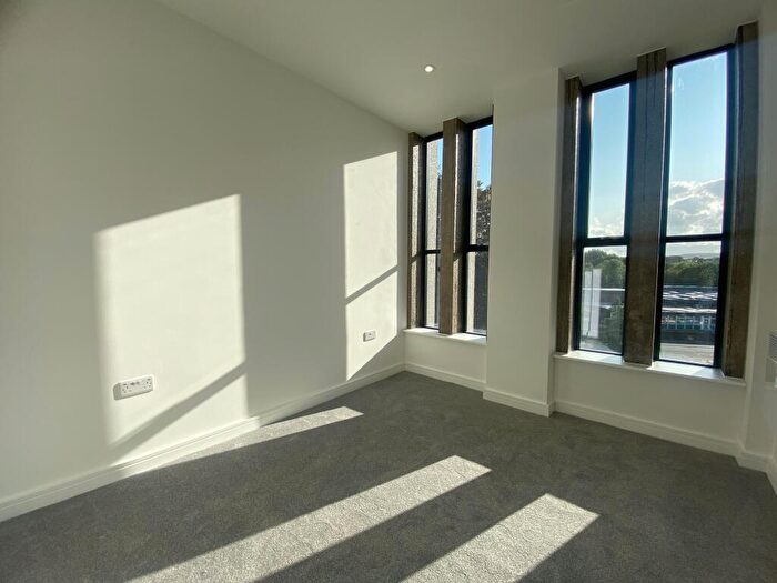 2 Bedroom Apartment To Rent In Knightsbridge Court, Chesterfield, S40