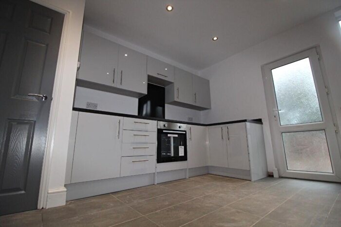 3 Bedroom Semi-Detached House For Sale In Thorpe Close, Nottingham, Nottinghamshire, NG9