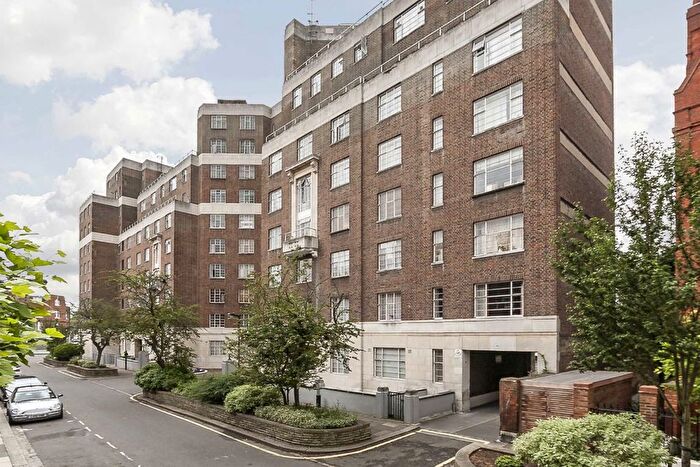 1 Bedroom Flat To Rent In Hamlet Gardens, Hammersmith, W6