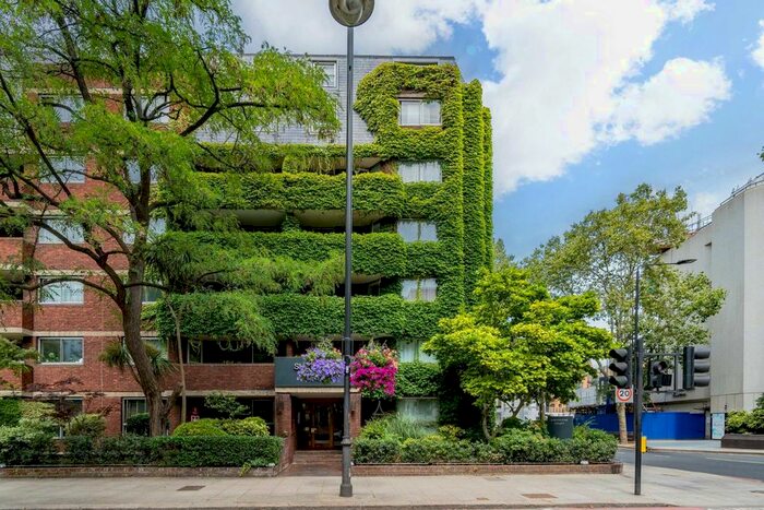 Studio To Rent In Cromwell Road, London, SW5