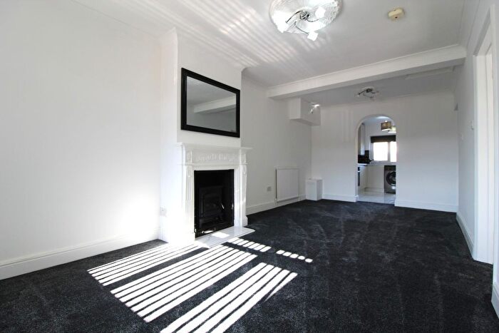 2 Bedroom Bungalow To Rent In Heybridge Road, CM4