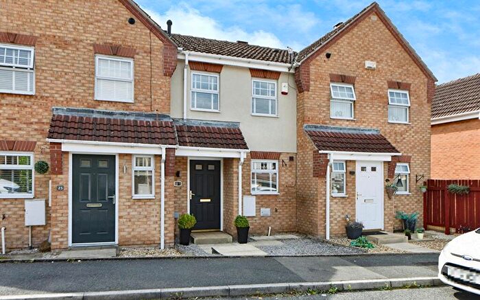 2 Bedroom Terraced House For Sale In Alphingate Close, Stalybridge, SK15