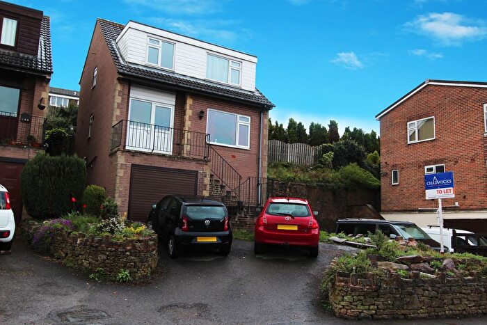 4 Bedroom Detached House To Rent In Holmley Lane, Dronfield, S18