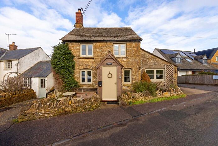 1 Bedroom Detached House For Sale In Upper End, Shipton-Under-Wychwood, OX7