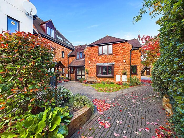 1 Bedroom Duplex To Rent In Malthouse Square, Princes Risborough, Buckinghamshire, HP27