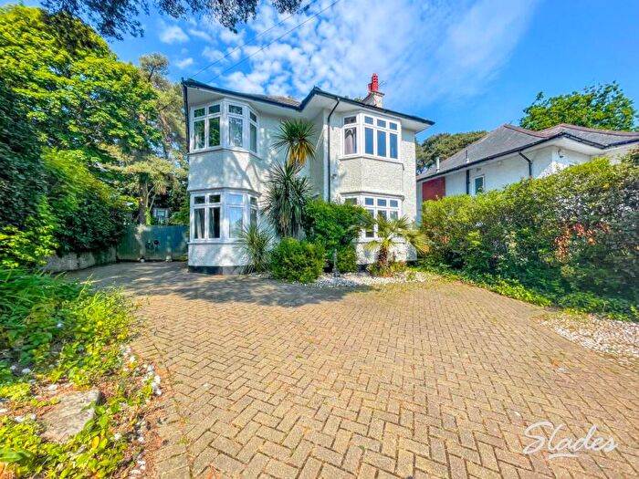 4 Bedroom Detached House To Rent In Howard Road, Queens Park, Bournemouth, BH8