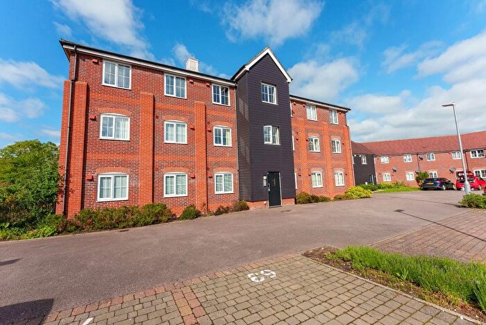 2 Bedroom Flat To Rent In Windsor Court, Needham Market, IP6