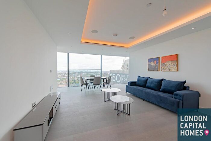 2 Bedroom Apartment To Rent In Carrara Tower, Bollinder Place, London, EC1V