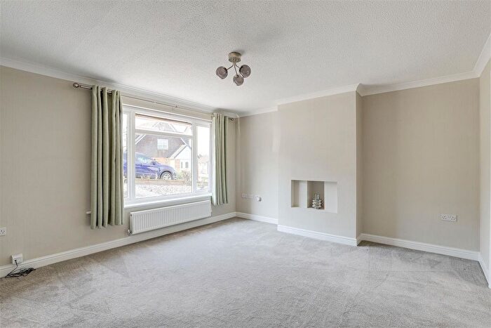 3 Bedroom Semi-Detached House To Rent In Osgood Road, Arnold, Nottingham, NG5