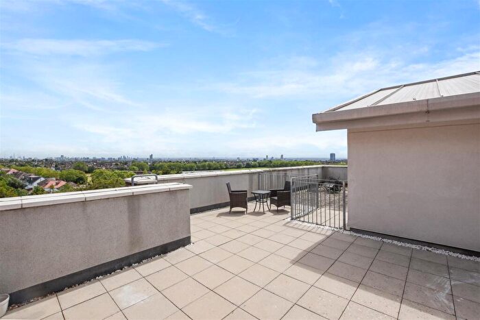 2 Bedroom Flat To Rent In Donnington Road, London, NW10