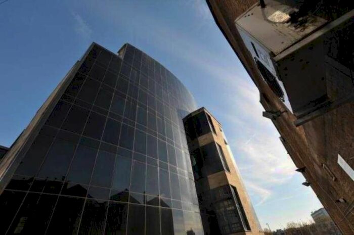 2 Bedroom Flat To Rent In The Gatehaus, Leeds Road, Bradford, West Yorkshire, BD1