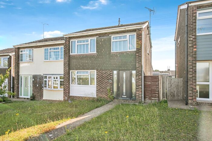 3 Bedroom Semi-Detached House For Sale In Balton Way, Harwich, CO12