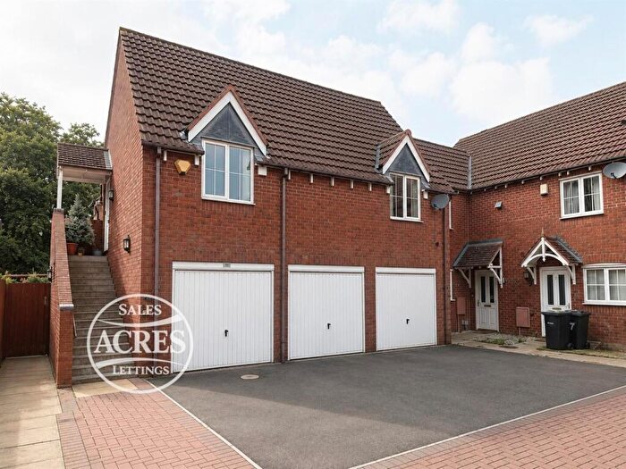 2 Bedroom Duplex For Sale In Weaver Court, Four Oaks, Sutton Coldfield, B75