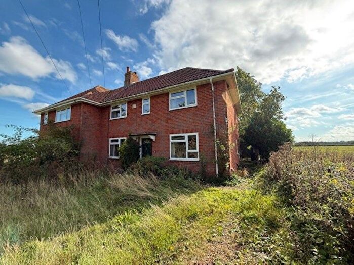 3 Bedroom Semi-Detached House For Sale In Post Office Road, Toft Monks, Beccles, Suffolk, NR34