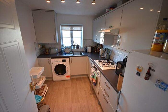 2 Bedroom Property To Rent In Powlesland Road, Exeter, EX2