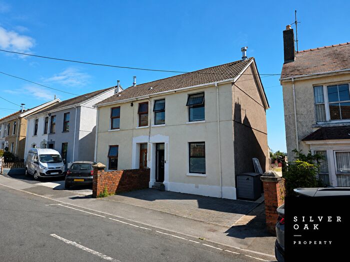 4 Bedroom Semi-Detached House For Sale In Elkington Road, Burry Port, Carmarthenshire, SA16
