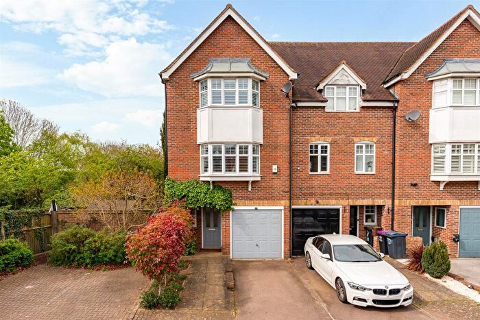 3 Bedroom End Of Terrace House For Sale In Lilbourne Drive, Hertford, SG13