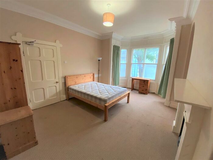 6 Bedroom Property To Rent In Queens Road, Aberystwyth, SY23