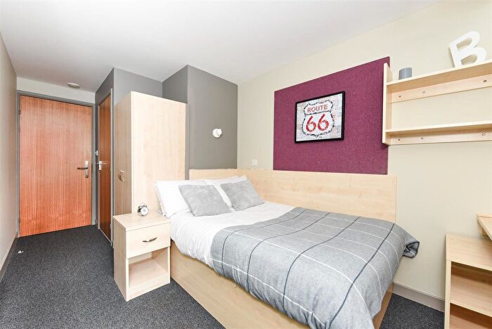 1 Bedroom Flat To Rent In Mealmarket Street, Aberdeen, AB24