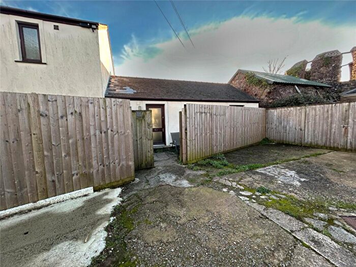 1 Bedroom Flat For Sale In Picton Road, Hakin, Milford Haven, Pembrokeshire, SA73