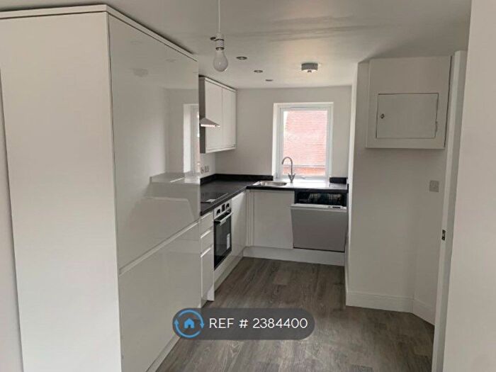 2 Bedroom Flat To Rent In Thara House, High Wycombe, HP11