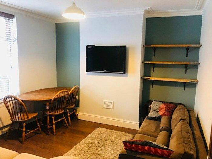 3 Bedroom Property To Rent In Radbourne Street, DE22