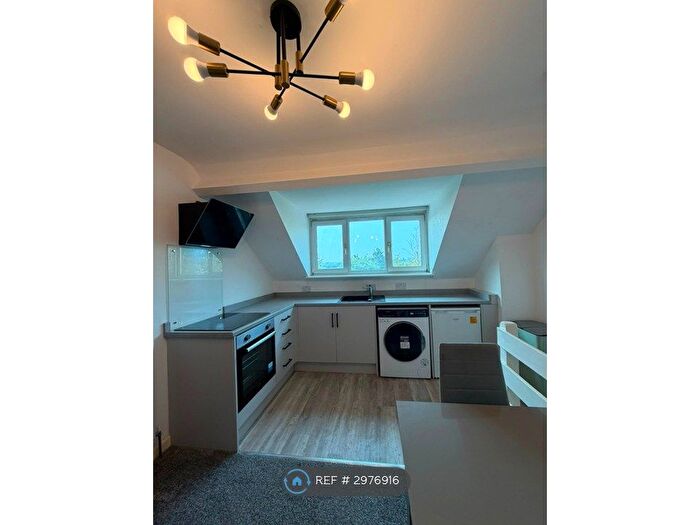 Studio To Rent In Anchorfields, Kidderminster, DY10