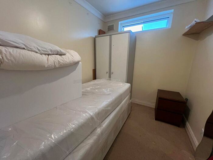 2 Bedroom Apartment To Rent In Faber Gardens, London, NW4