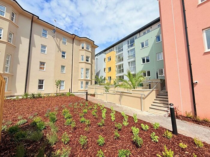 2 Bedroom Apartment To Rent In Madeira Road, Weston Super Mare, BS23