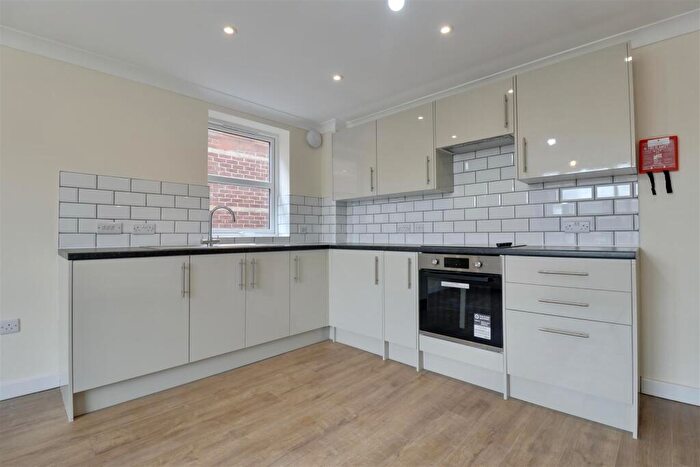 2 Bedroom Flat To Rent In Brockhurst Road, Gosport, PO12