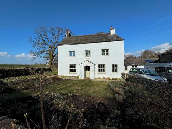 4 Bedroom Property For Sale In Grayrigg, Kendal, LA8
