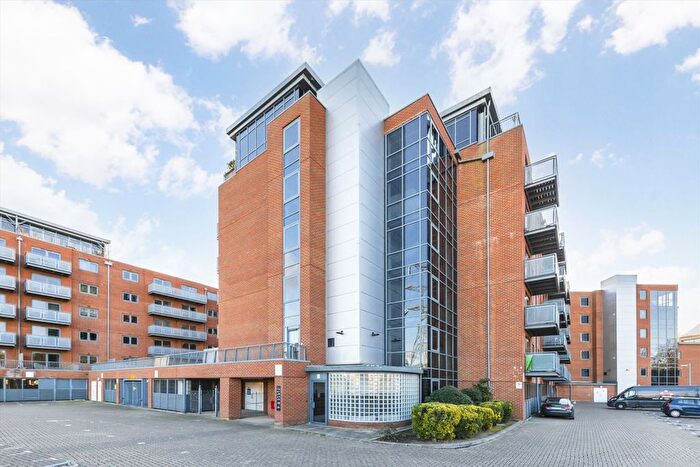 1 Bedroom Flat To Rent In Chapter Way, Colliers Wood, SW19