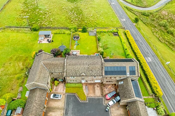4 Bedroom Terraced House For Sale In Ford Court, Holmfirth, HD9