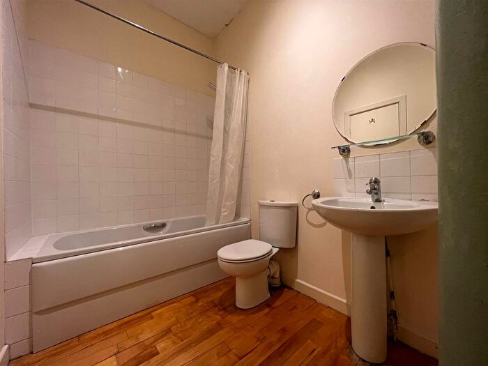 1 Bedroom Flat To Rent In Kingsley House, Newton Street, Manchester, M1