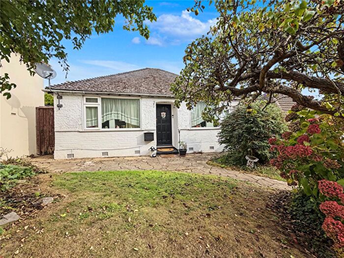 3 Bedroom Bungalow For Sale In Grange Road, Gillingham, Kent, ME7