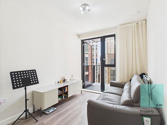 1 Bedroom Flat To Rent In North End Road, Wembley, HA9
