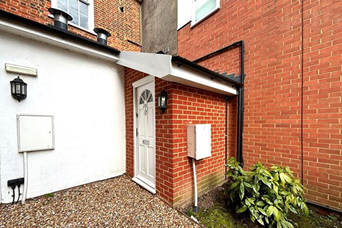 1 Bedroom Flat To Rent In Winchester City Centre, SO23