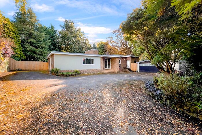 4 Bedroom Detached Bungalow To Rent In High Oakham Road, Mansfield, NG18