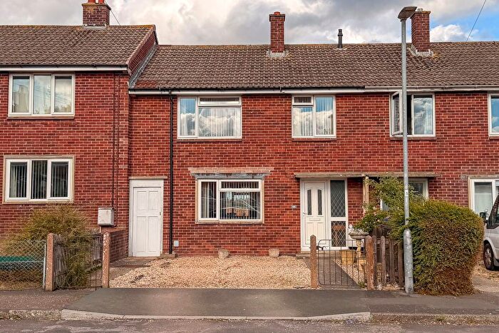 3 Bedroom Terraced House For Sale In Russett Road, Taunton, TA1