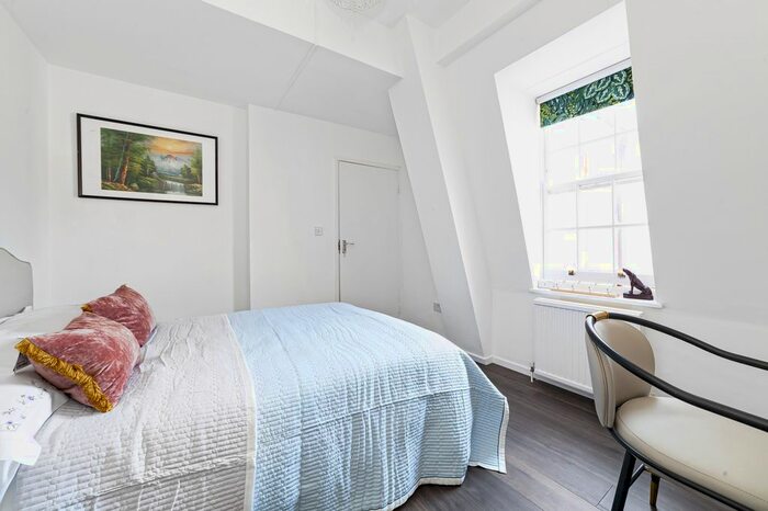 2 Bedroom Flat To Rent In Admiral House, Willow Place, London, SW1P