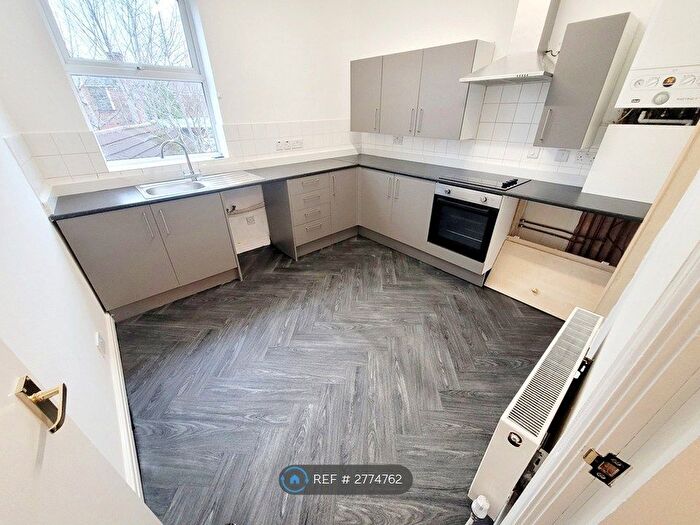 2 Bedroom Flat To Rent In Liverpool Road, Cadishead, Manchester, M44